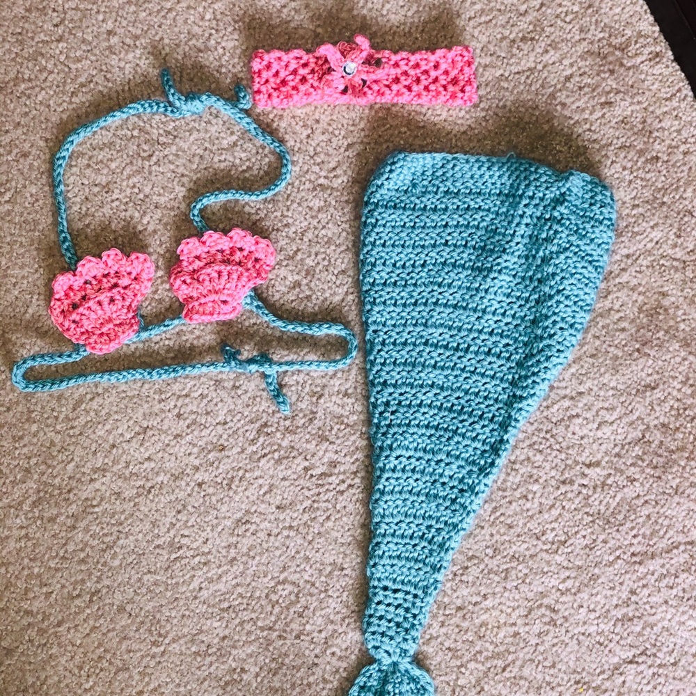 Newborn mermaid photo session outfit